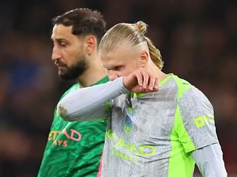 Thất bại của Man City đánh dấu sự lụi tàn của một đế chế