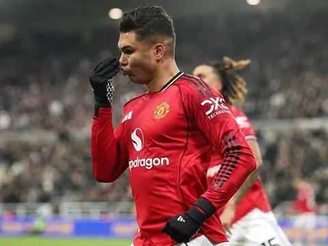 Casemiro tiến gần gia nhập Inter Miami cùng Lionel Messi