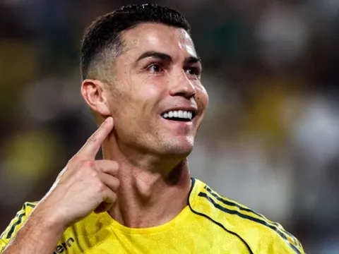 Vô địch Saudi Pro League, Ronaldo ẵm luôn giải cầu thủ hay nhất trận