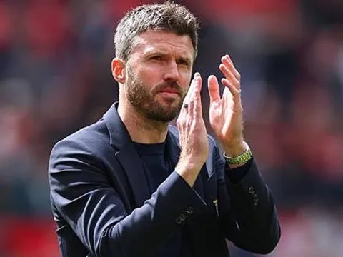 Michael Carrick hứa sớm công bố quyết định về tương lai ở MU