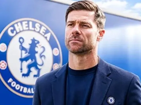 Cúp châu Âu là bệ phóng hay gánh nặng cho Chelsea?