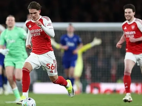 5 trận đấu then chốt đưa Arsenal lên ngôi vương Ngoại hạng Anh