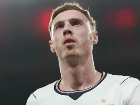 Cole Palmer suy sụp vì bị Tuchel loại khỏi đội hình dự World Cup