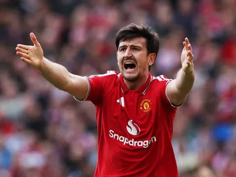 Fan nữ MU tố Tuchel cố tình "phá hoại" tuyển Anh vì loại Harry Maguire