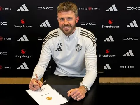 Man Utd đặt trọn niềm tin vào Michael Carrick cho "Dự án 150"