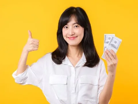 Vay tiền trong thời đại số: Chị em cần chuẩn bị gì trước khi quyết định?