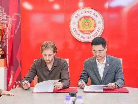 Điểm tin bóng đá Việt Nam 23/5: CAHN giữ chân Stefan Mauk; Thanh Hóa bị FIFA cấm chuyển nhượng
