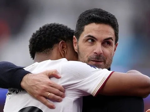 Arteta khẳng định thấy trước cảnh Arsenal nâng cúp từ tháng Ba