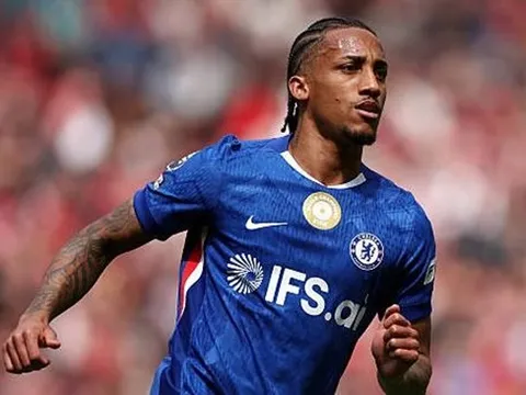 HLV Calum McFarlane khẳng định Joao Pedro vẫn hạnh phúc tại Chelsea