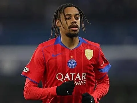 Romano xác nhận Liverpool và Arsenal muốn có Barcola