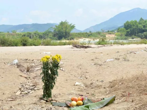 3 cháu nhỏ tử nạn trên sông Trà Khúc: Nỗi đau của cặp vợ chồng 5 năm mất 3 đứa con vì đuối nước