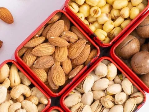 5 thực phẩm được nhiều chị em bổ sung để hỗ trợ tóc mọc nhanh, giảm gãy rụng rõ rệt