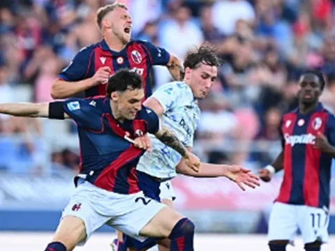 Inter lội ngược dòng, hòa kịch tính Bologna 3-3 ngày hạ màn Serie A