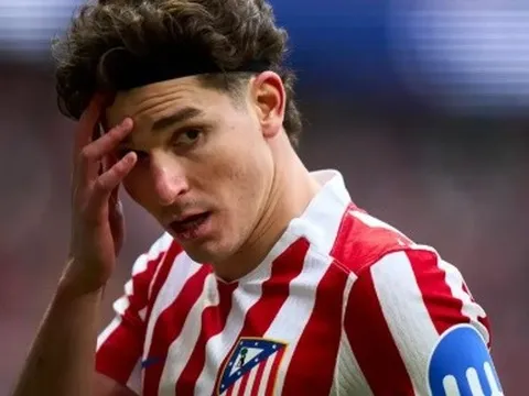 Barcelona muốn chiêu mộ Alvarez với "hạn mức đỏ" về tài chính