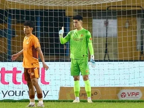 Màn trình diễn đỉnh cao của Trung Kiên níu hy vọng cho HAGL