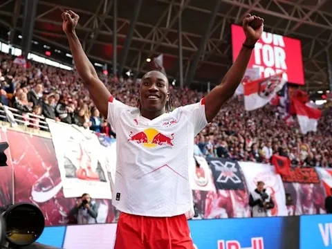 Romano cập nhật thương vụ Liverpool chiêu mộ Yan Diomande