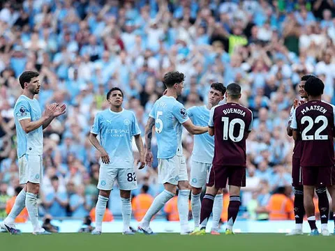 Ngược dòng Man City, Aston Villa phá hỏng ngày chia tay Guardiola