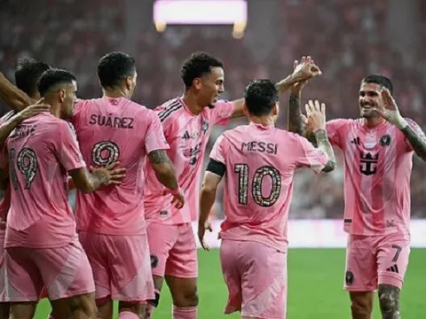 Messi châm ngòi rượt đuổi, Inter Miami thắng siêu kịch tính 6-4