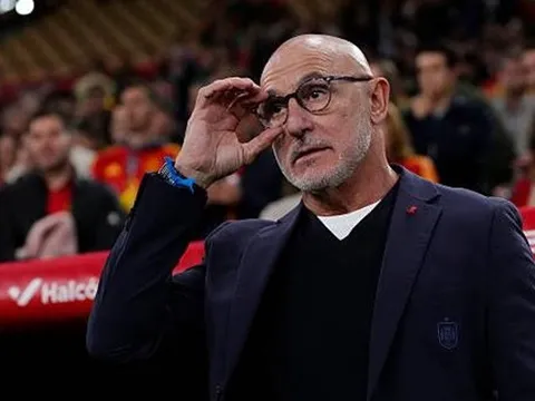 HLV Tây Ban Nha nói gì khi gạch tên dàn sao Real Madrid?