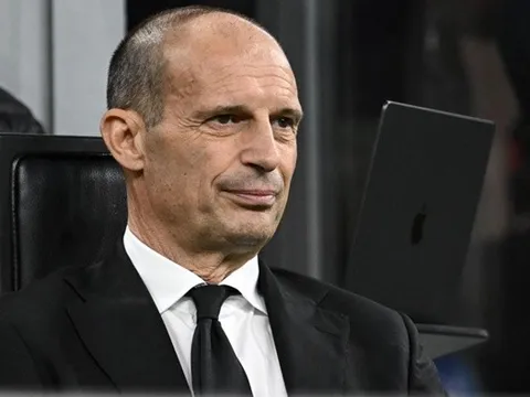 Massimiliano Allegri sáng cửa tiếp quản ghế nóng tại Napoli