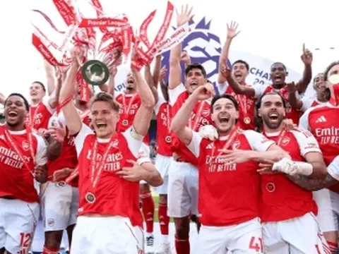 Oliseh chỉ ra "quyết định thiên tài" giúp Arsenal vô địch