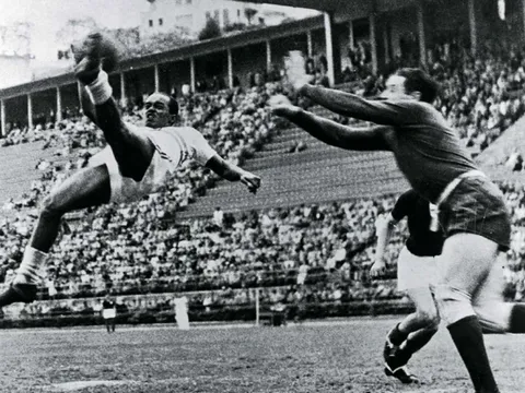 Lịch sử FIFA World Cup 1938: Italy bảo vệ ngai vàng và thiên tài Leonidas
