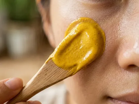 Cách dùng nghệ tươi giúp mờ nám, sáng da từ bên trong