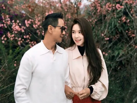 Nam ca sĩ lấn sân làm đạo diễn, cưới vợ Thạc sĩ kém 17 tuổi, bà xã sinh 4 con vẫn trẻ đẹp như tuổi đôi mươi