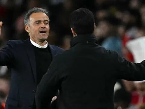 Những yếu tố then chốt quyết định ngôi vương của PSG và Arsenal