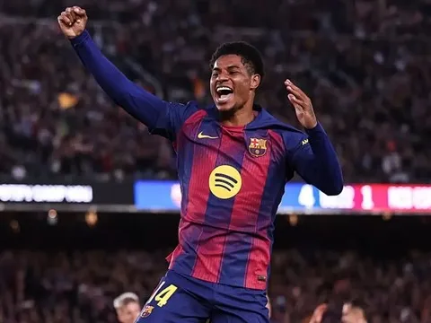 Mua đứt Marcus Rashford là canh bạc cần thiết của Barca