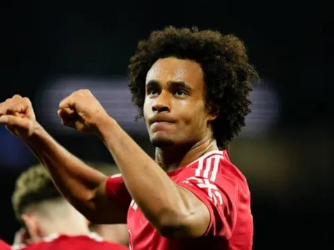 AS Roma muốn ép giá Man United vụ Joshua Zirkzee