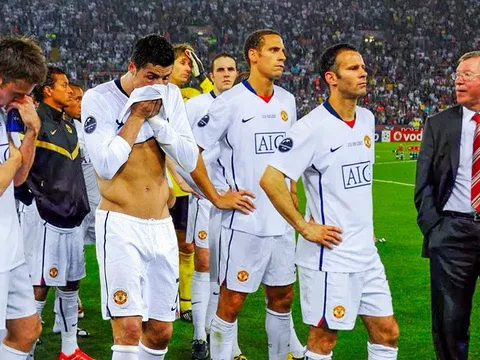 Ngày này năm xưa: Trận thua tâm phục khẩu phục của Sir Alex trước Barca