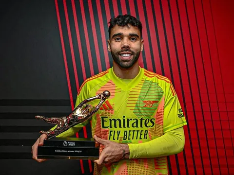 Tiết lộ nội tình vụ David Raya giúp Arsenal xưng vương