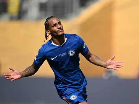 Chelsea từ chối Barca vụ Joao Pedro, bỏ qua sao Newcastle