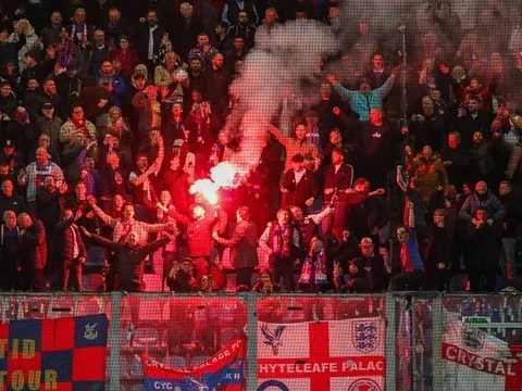 Cổ động viên Crystal Palace và Vallecano ẩu đả tại Đức