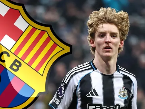 Barca đạt thỏa thuận cá nhân với Anthony Gordon