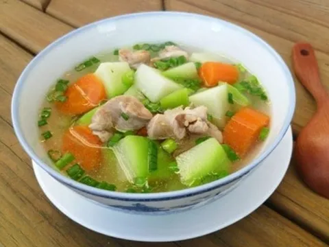 Canh xương nấu lúc nào cũng tanh nồng, hóa ra nhiều người cho 3 thứ này vào hầm chung