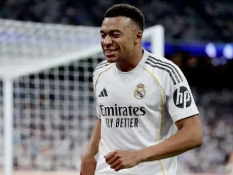 Vì mẹ ruột, Mbappe có thể gia nhập Liverpool