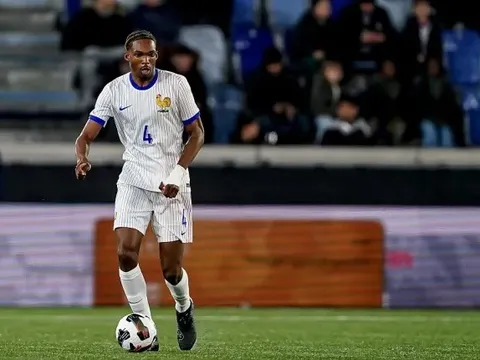 Lý do Jacquet gạt MU và Chelsea để tới Liverpool