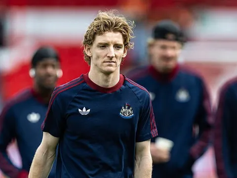 Newcastle tái cấu trúc toàn diện sau khi bán Anthony Gordon cho Barca