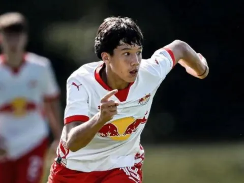 Sao trẻ Việt kiều Quốc Khải vô địch U18 Áo cùng Salzburg
