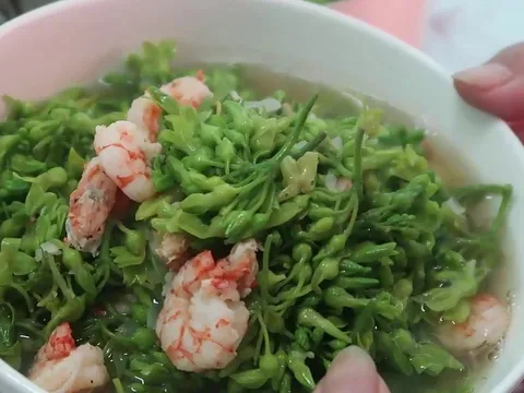 Canh thiên lý nấu tôm ngọt thanh, giải nhiệt ngày hè
