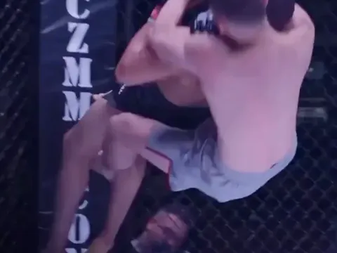Cú slam ngược giải nguy ngoạn mục của Tyree Durham và loạt pha kết thúc không tưởng tại các giải MMA khu vực