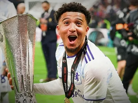 Jadon Sancho và canh bạc đầy tính toán của Unai Emery