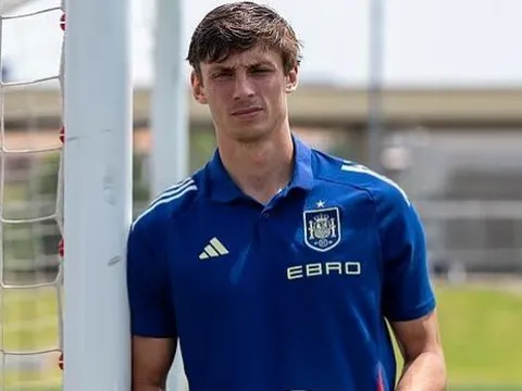 Le Normand lỡ World Cup sau biến cố mất em gái