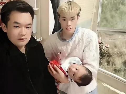 Con trai có con với bạn cùng lớp, người bố tá hoả lên chức ông nội ở tuổi 38, dậy sớm đi chợ nấu cơm cho con dâu
