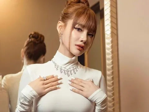 Nhã Phương bức xúc lên tiếng