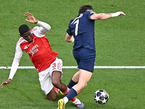 PSG bảo vệ ngai vàng từ sai số nhỏ nhất của Arsenal