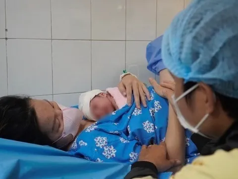 Tăng lương cơ sở từ 1/7: Trợ cấp sinh con tăng lên hơn 5 triệu đồng, ai được hưởng?