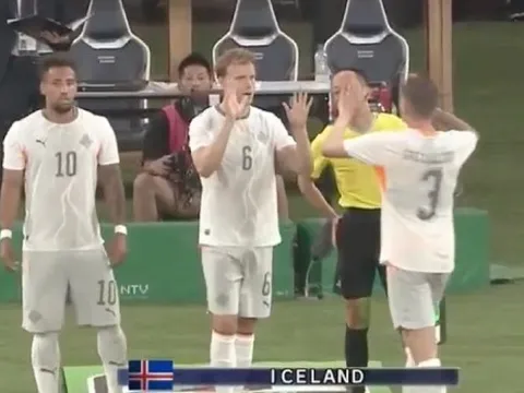 Phạm luật thay người 10 giây, Iceland trả giá đắt trước Nhật Bản